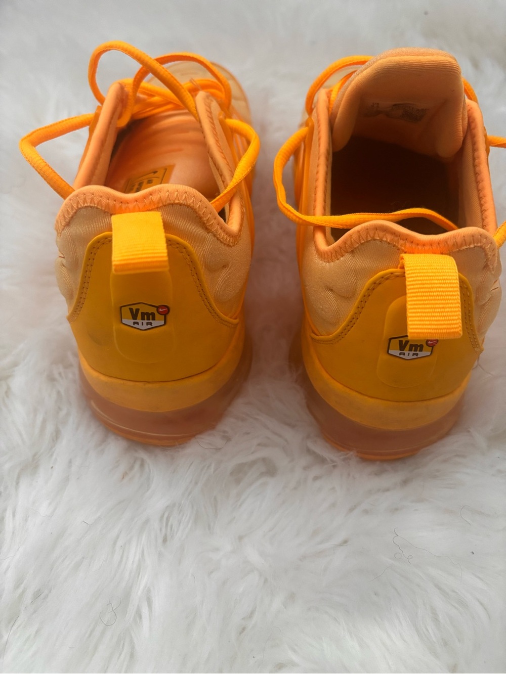 Nike VaporMax Plus ‘University Gold’ - Picture 3 of 4